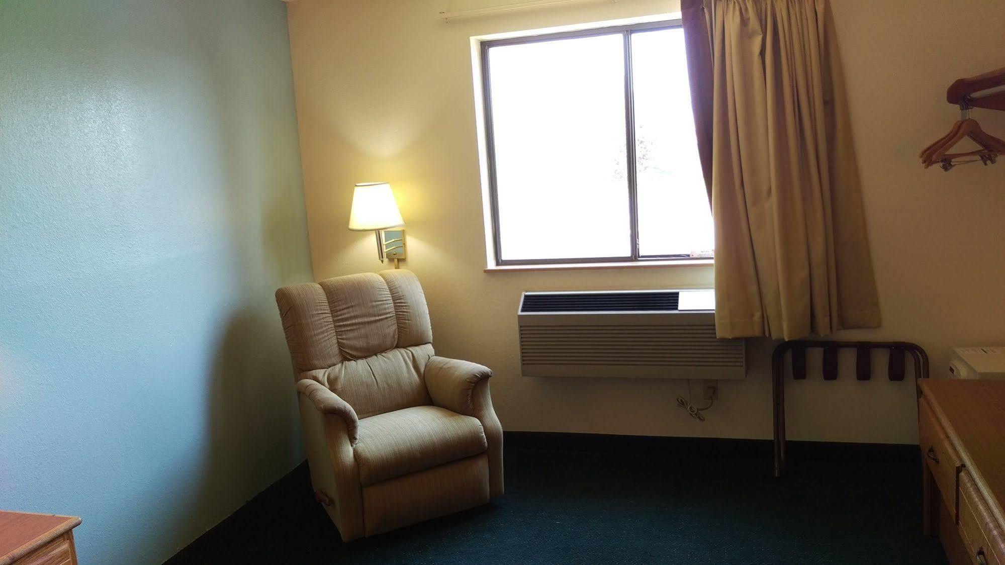 Hotel Super 8 By Wyndham
